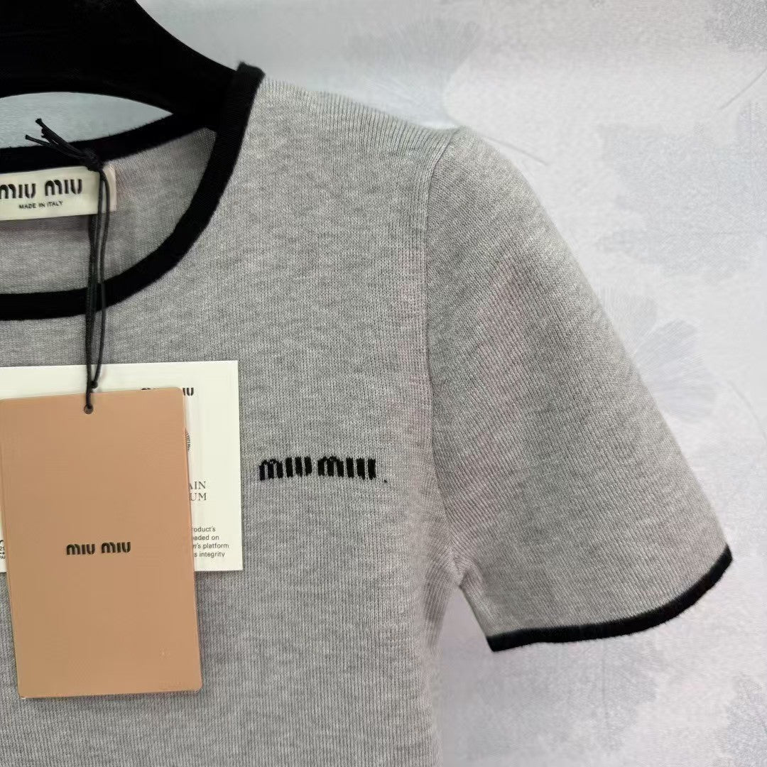 Premium contrast knitted short sleeves