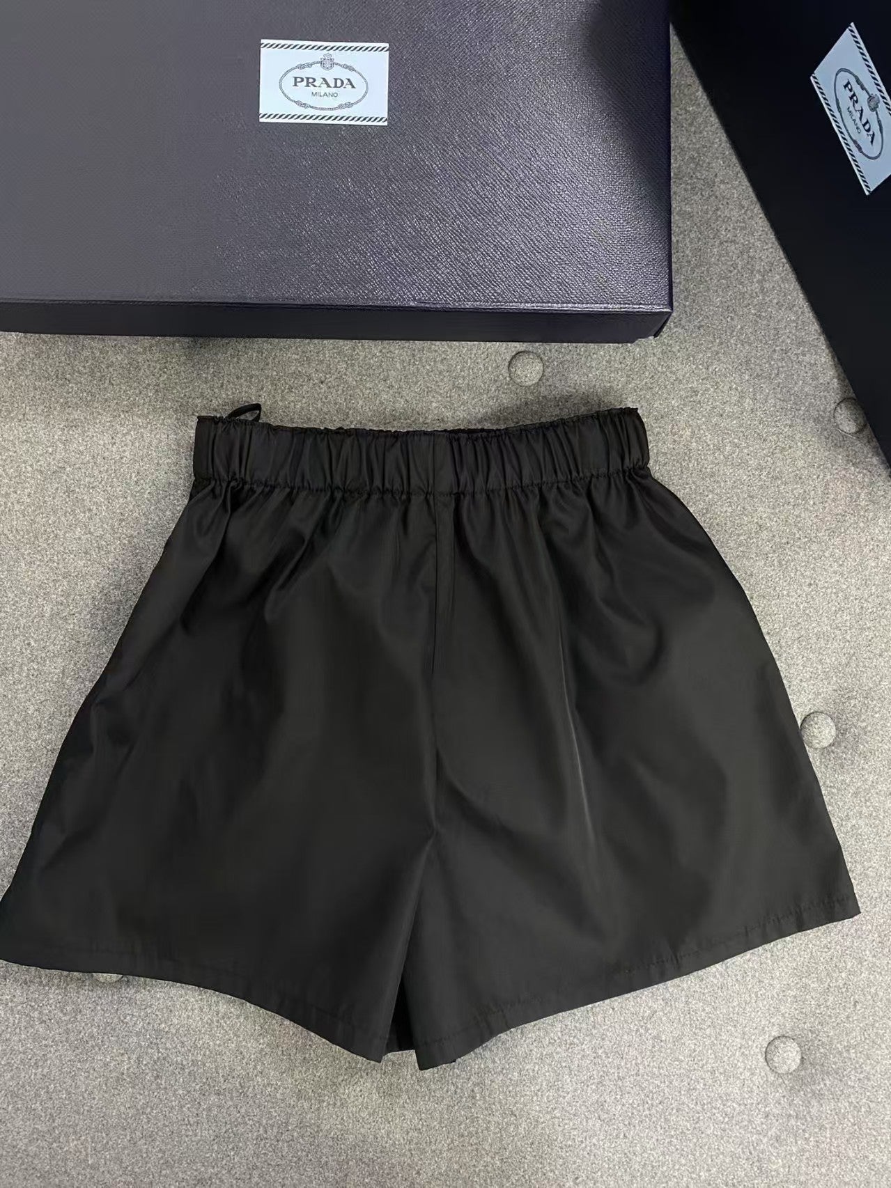 Women's 𝗥𝗲 𝗡𝘆𝗹𝗼𝗻 Recycled Nylon Shorts 🖤