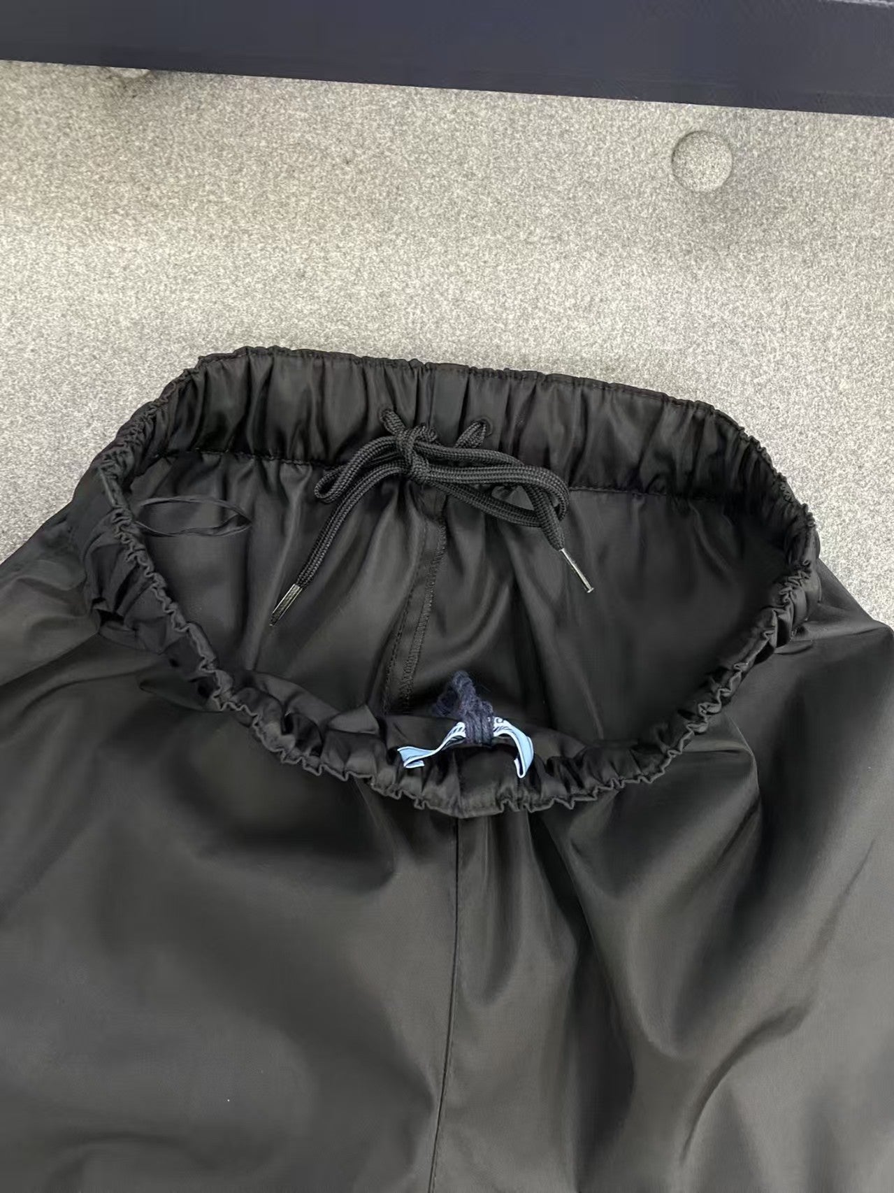 Women's 𝗥𝗲 𝗡𝘆𝗹𝗼𝗻 Recycled Nylon Shorts 🖤