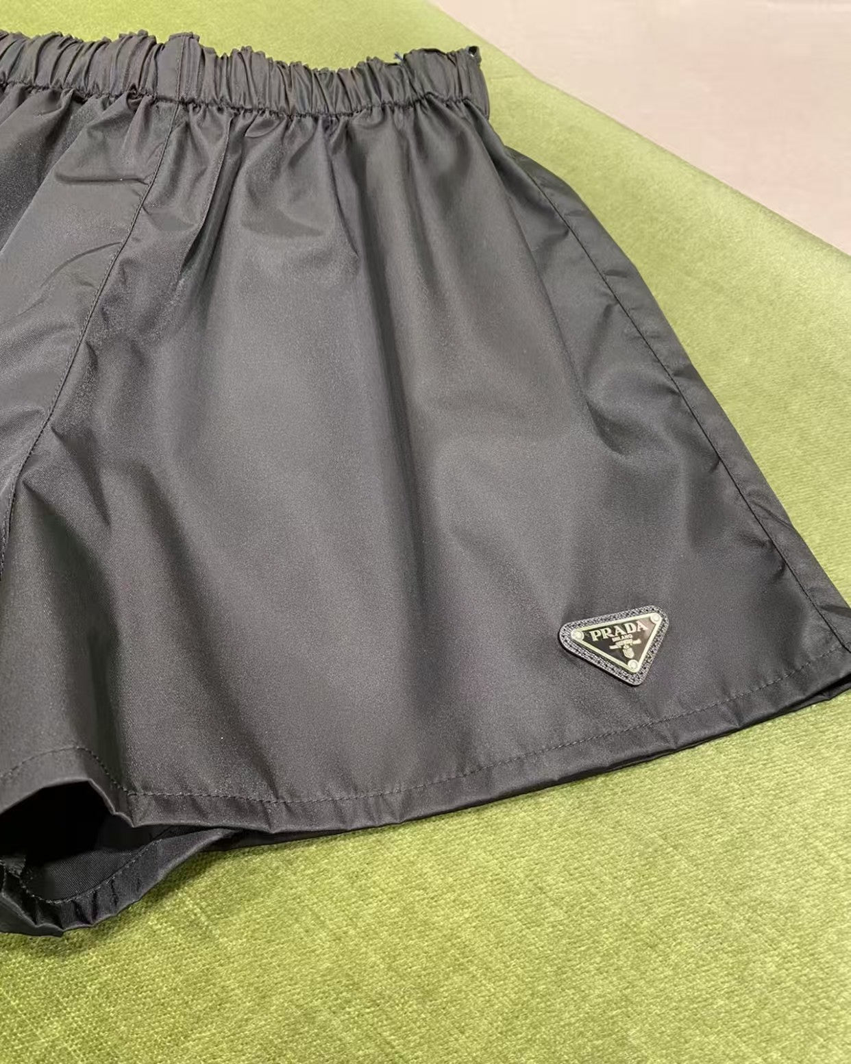 Women's 𝗥𝗲 𝗡𝘆𝗹𝗼𝗻 Recycled Nylon Shorts 🖤