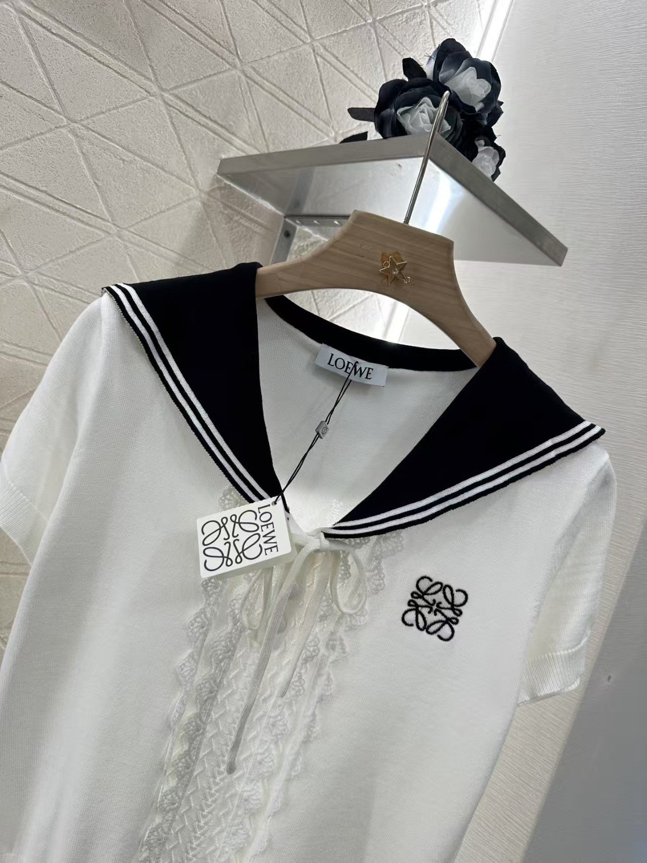 Shawl knitted short sleeves