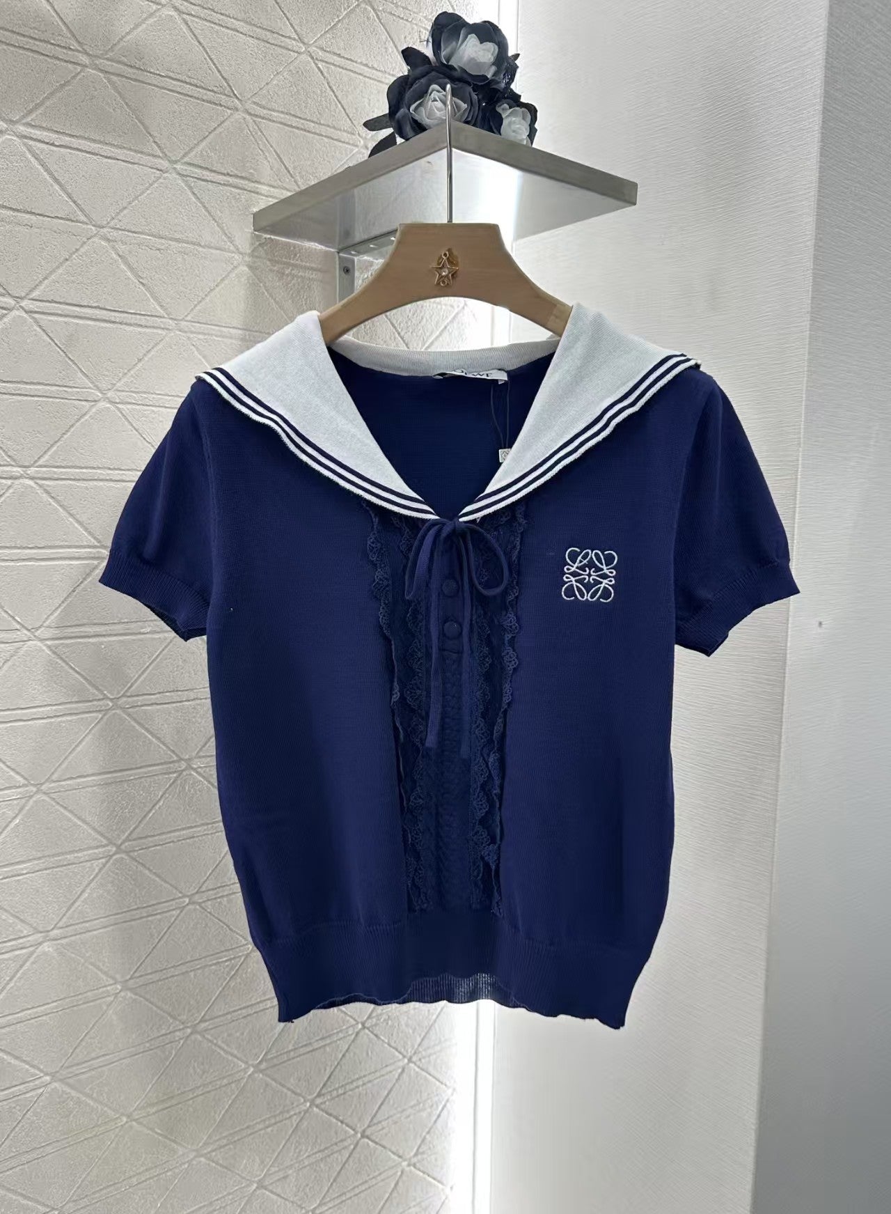 Shawl knitted short sleeves