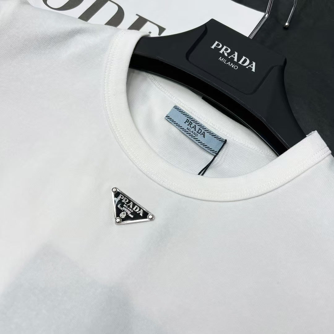 Classic triangle logo T-shirt