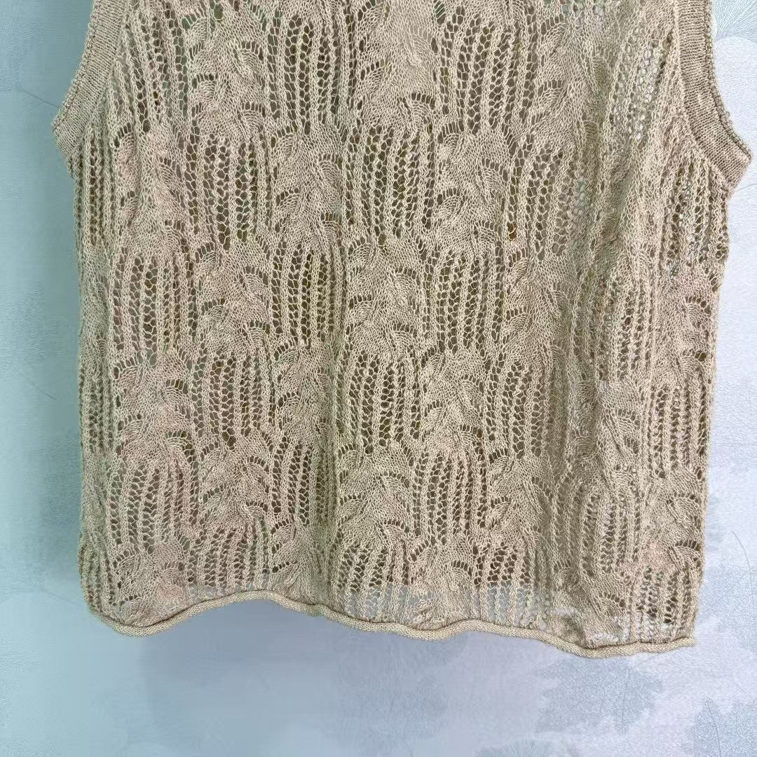 New spring and summer hollow knitted vest