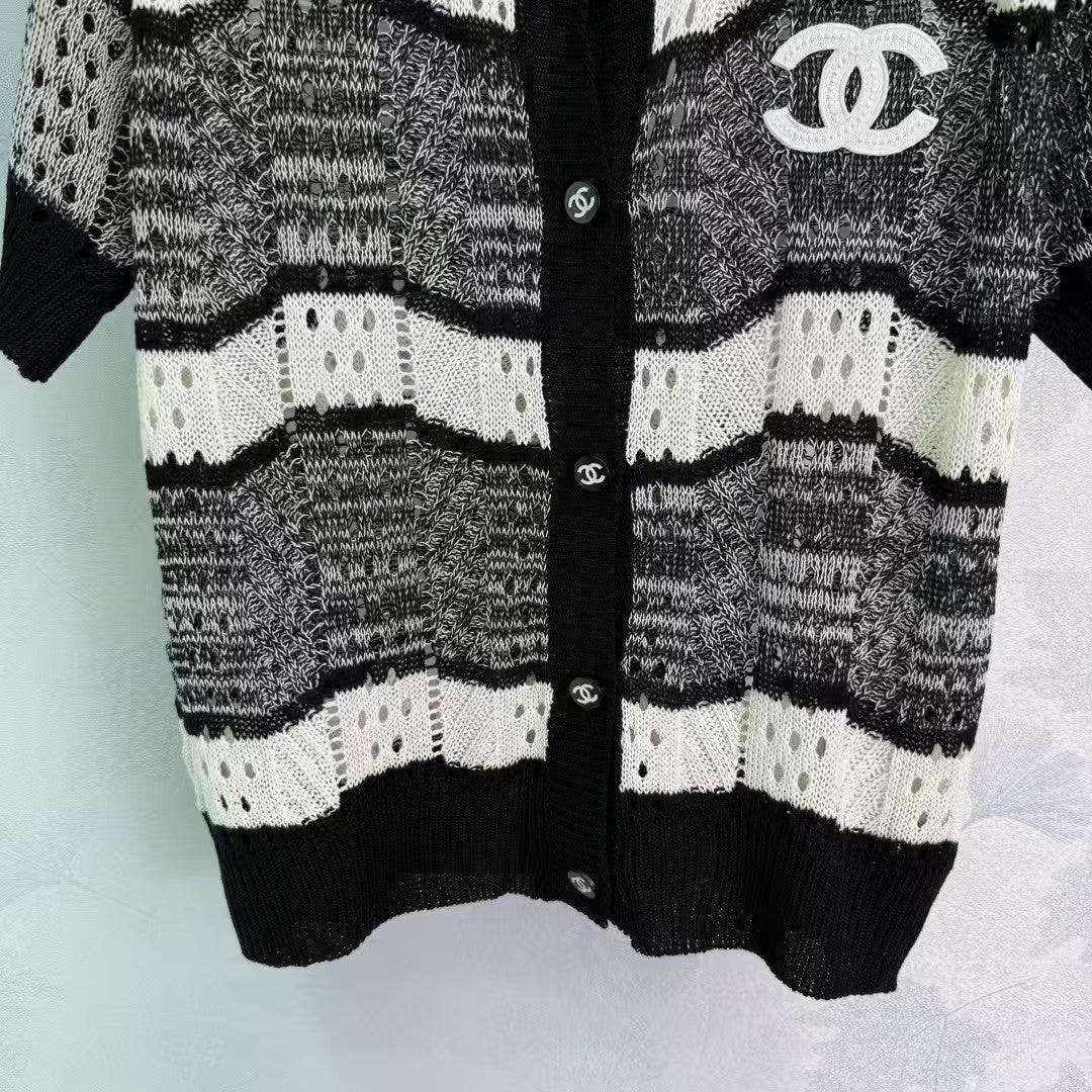 Black and white striped hollow knit short-sleeved cardigan