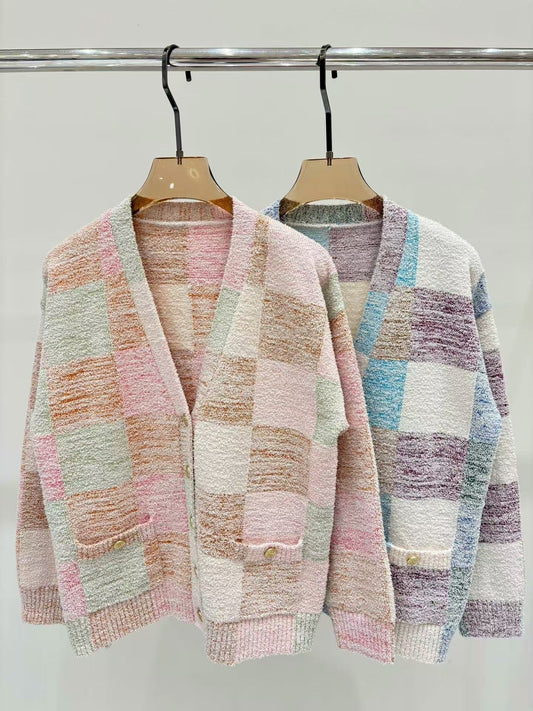 New V-neck contrast checkerboard knitted cardigan