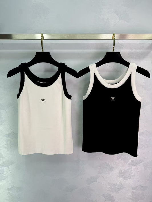 New chest logo knitted vest