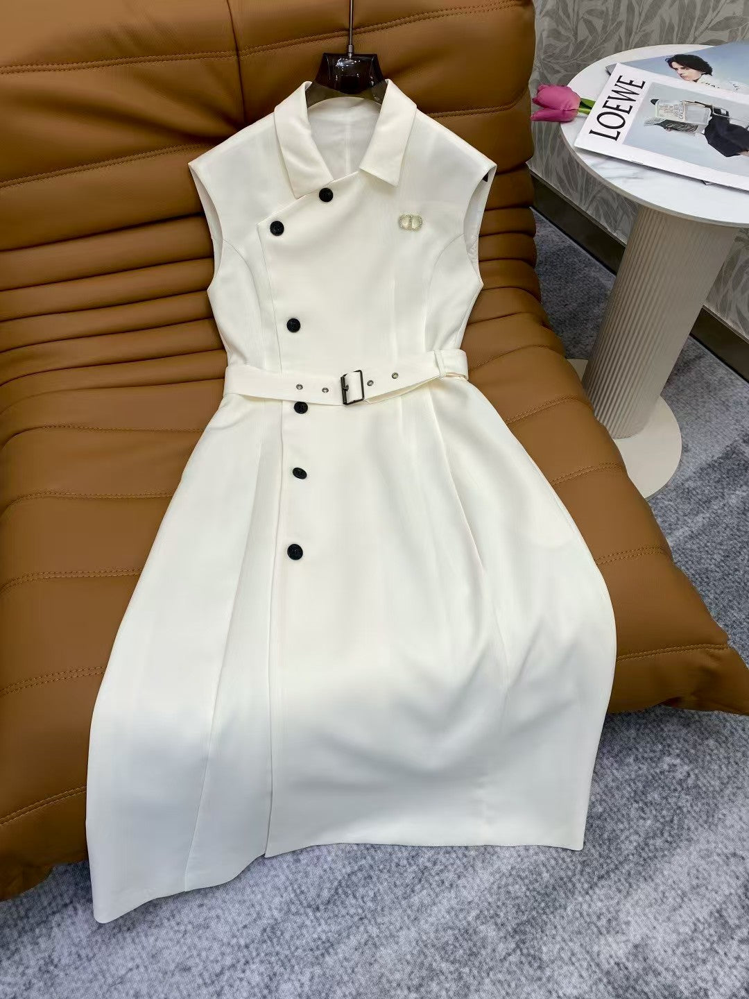 Elegant lapel side button waist dress