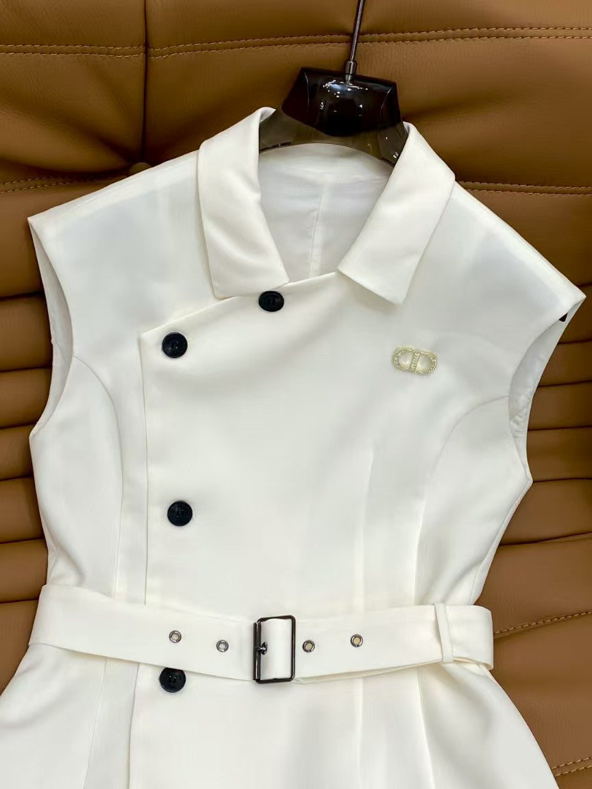 Elegant lapel side button waist dress