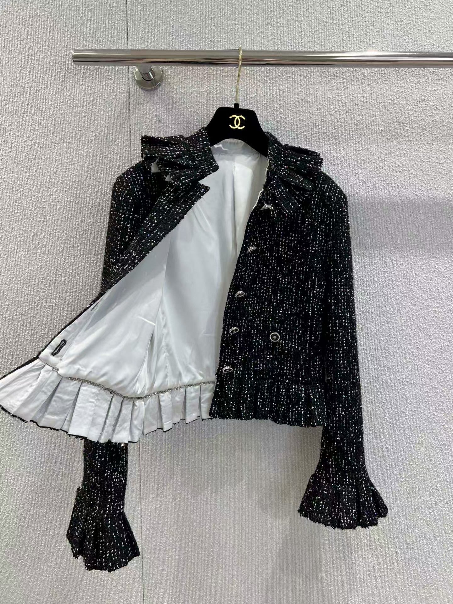 New sequined ruffle jacket
