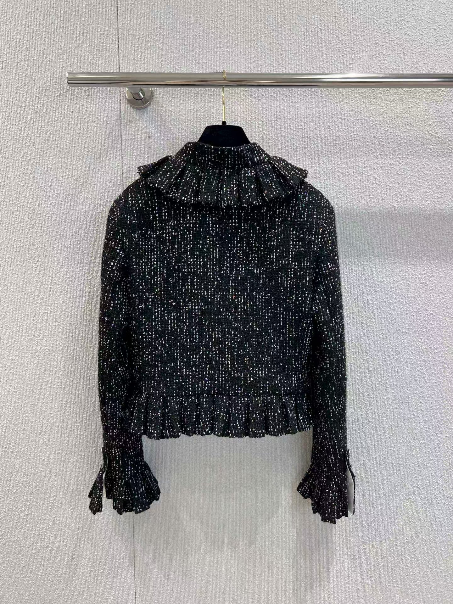 New sequined ruffle jacket