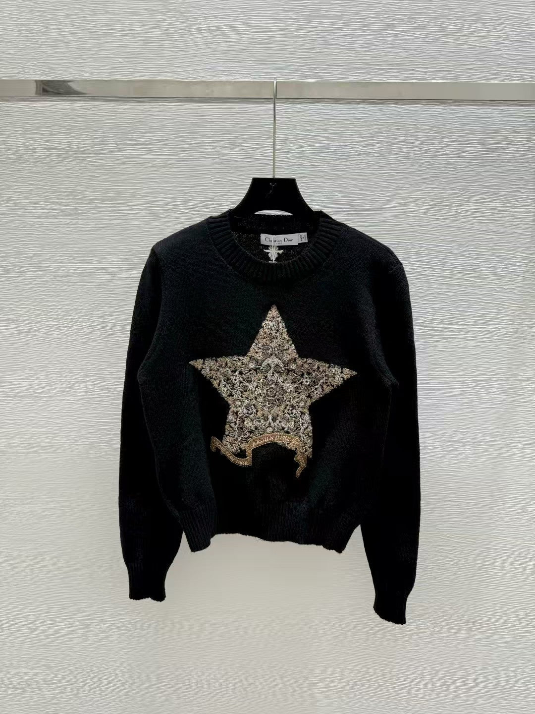 Classic five-pointed star round neck long sleeve