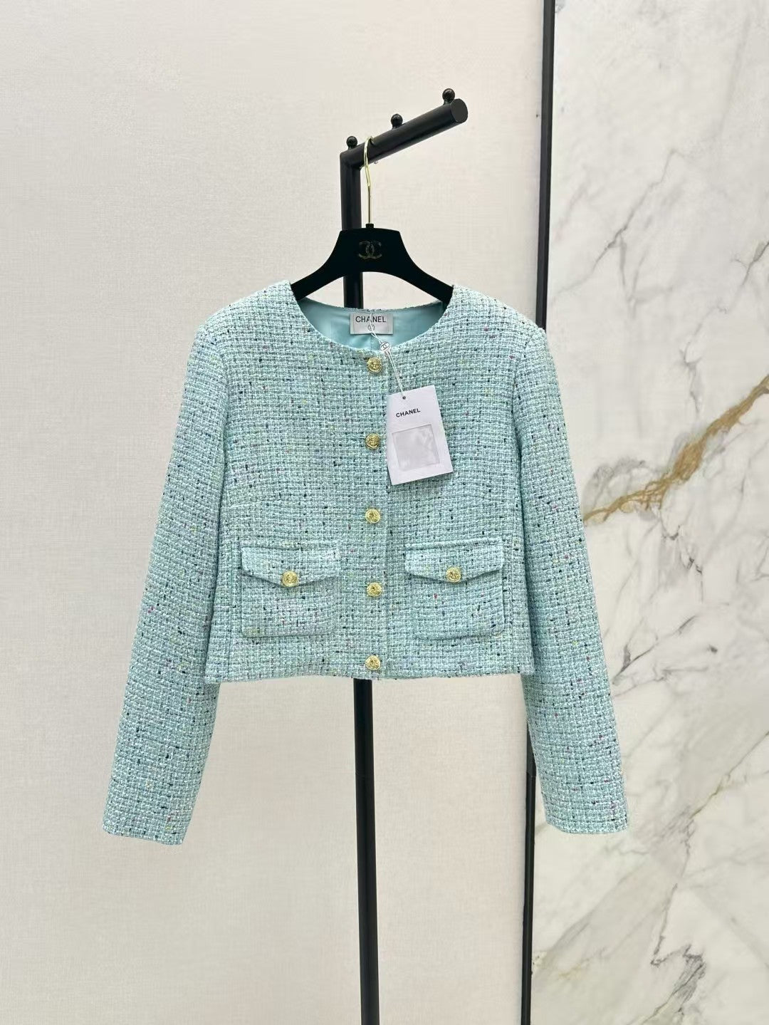 Latest knitted short coat