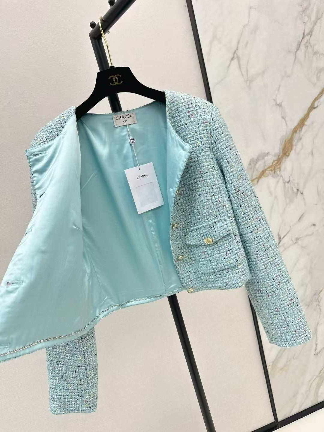 Latest knitted short coat