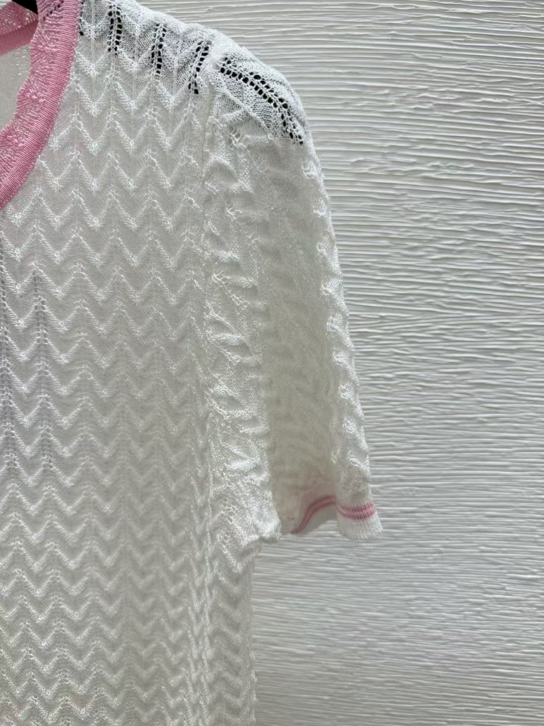 Contrast color crew neck knit short sleeves