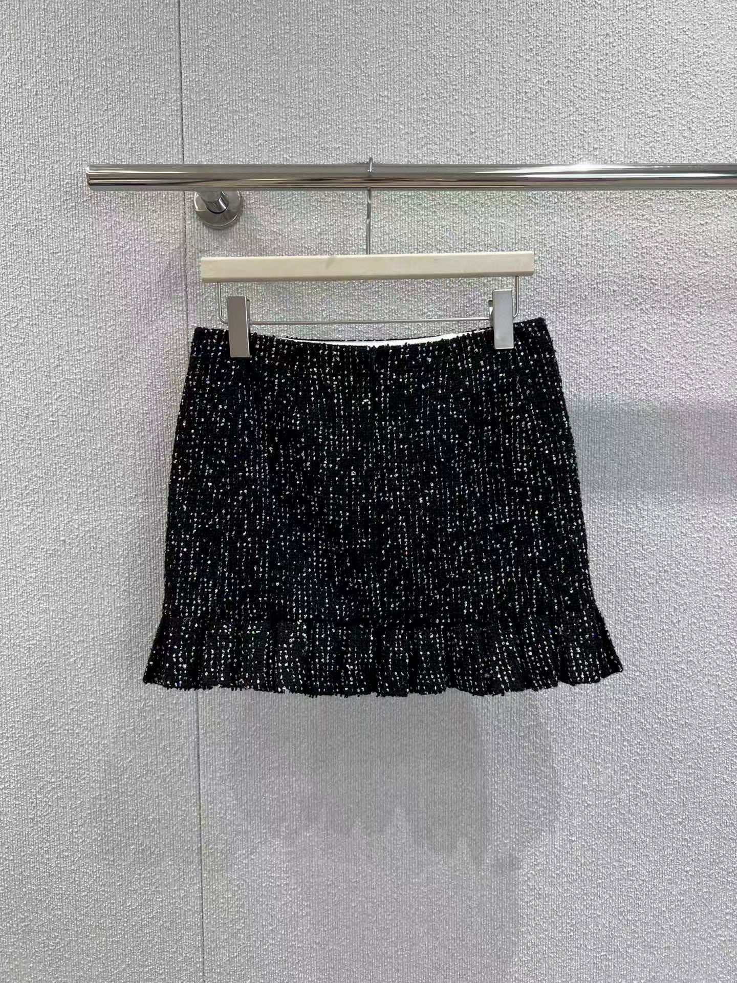 New sequined ruffle jacket