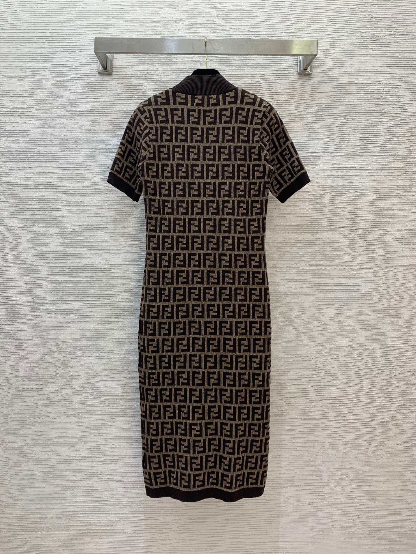 jacquard slimming stretch knit short sleeve dress