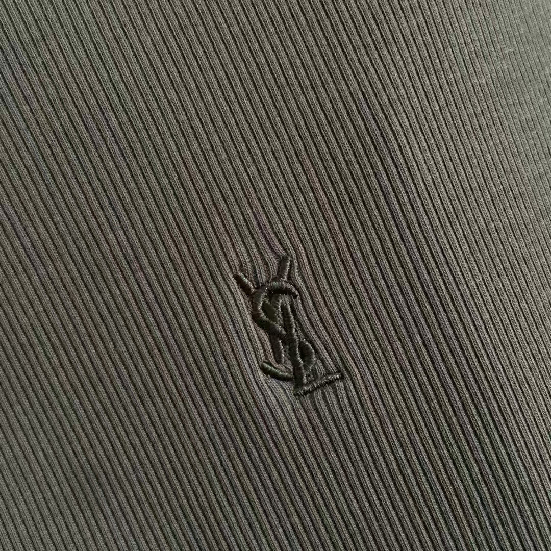 Simple logo embroidered ribbed vest