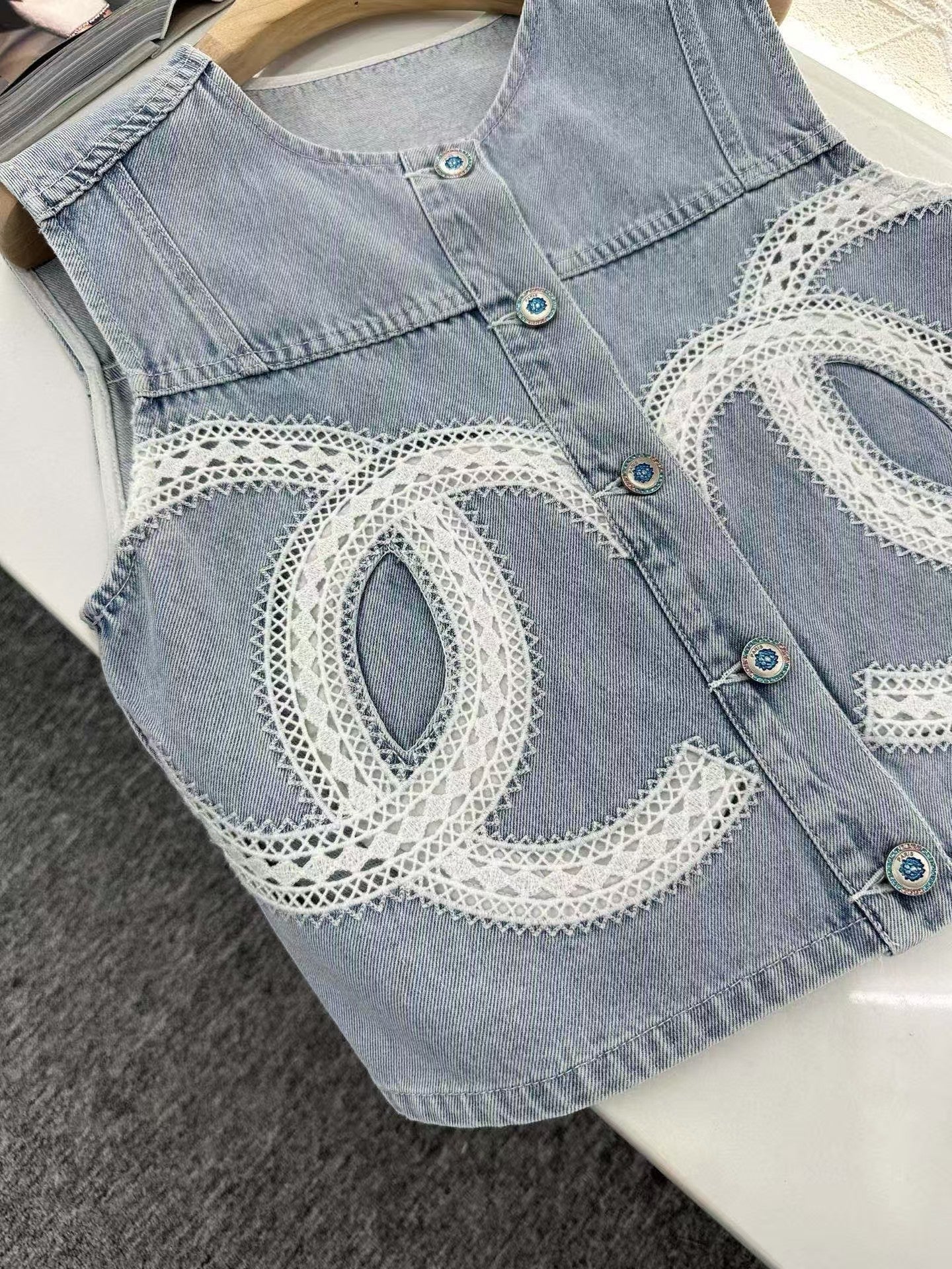 New embroidered denim vest