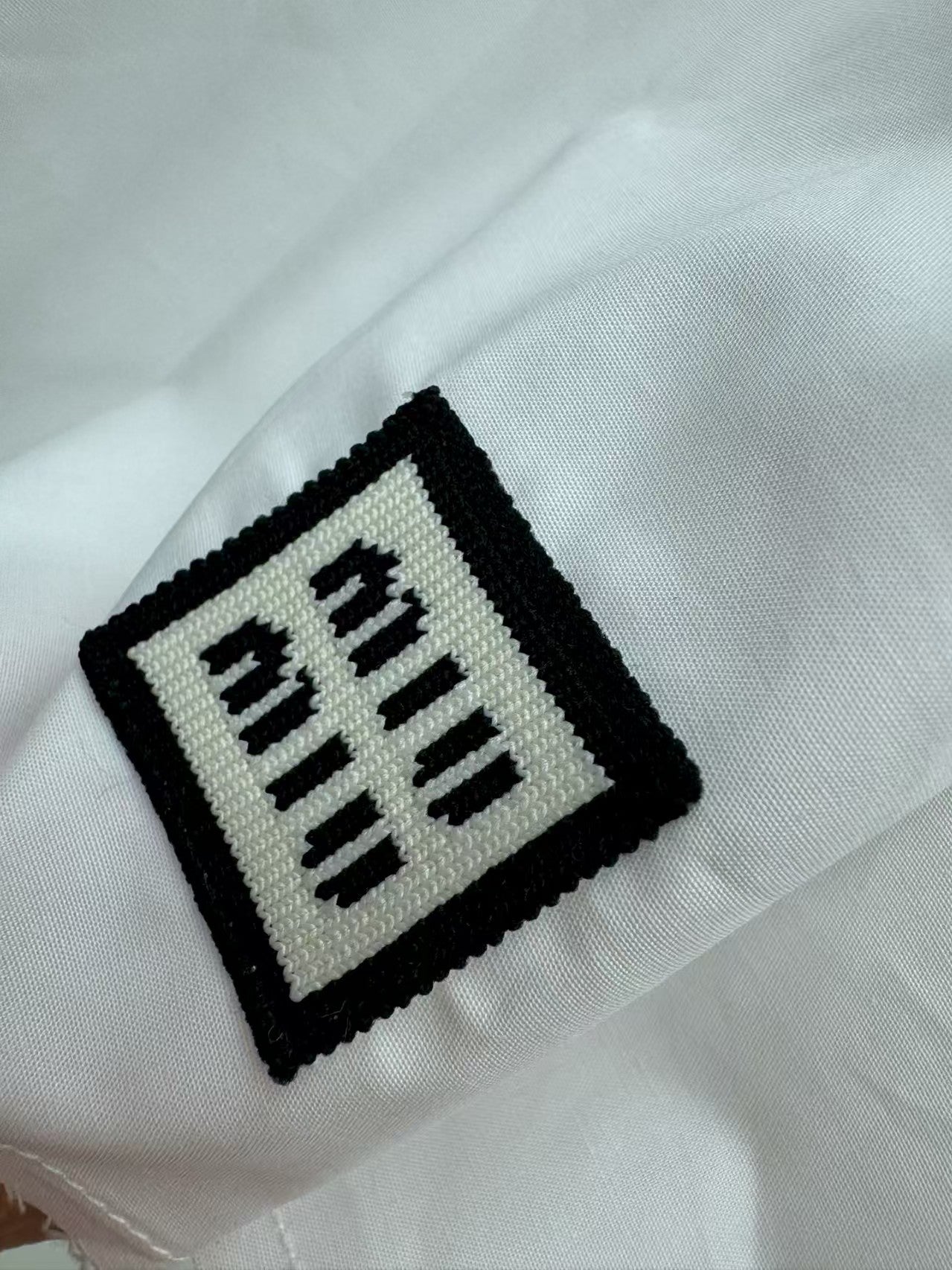 New short pleated skirt