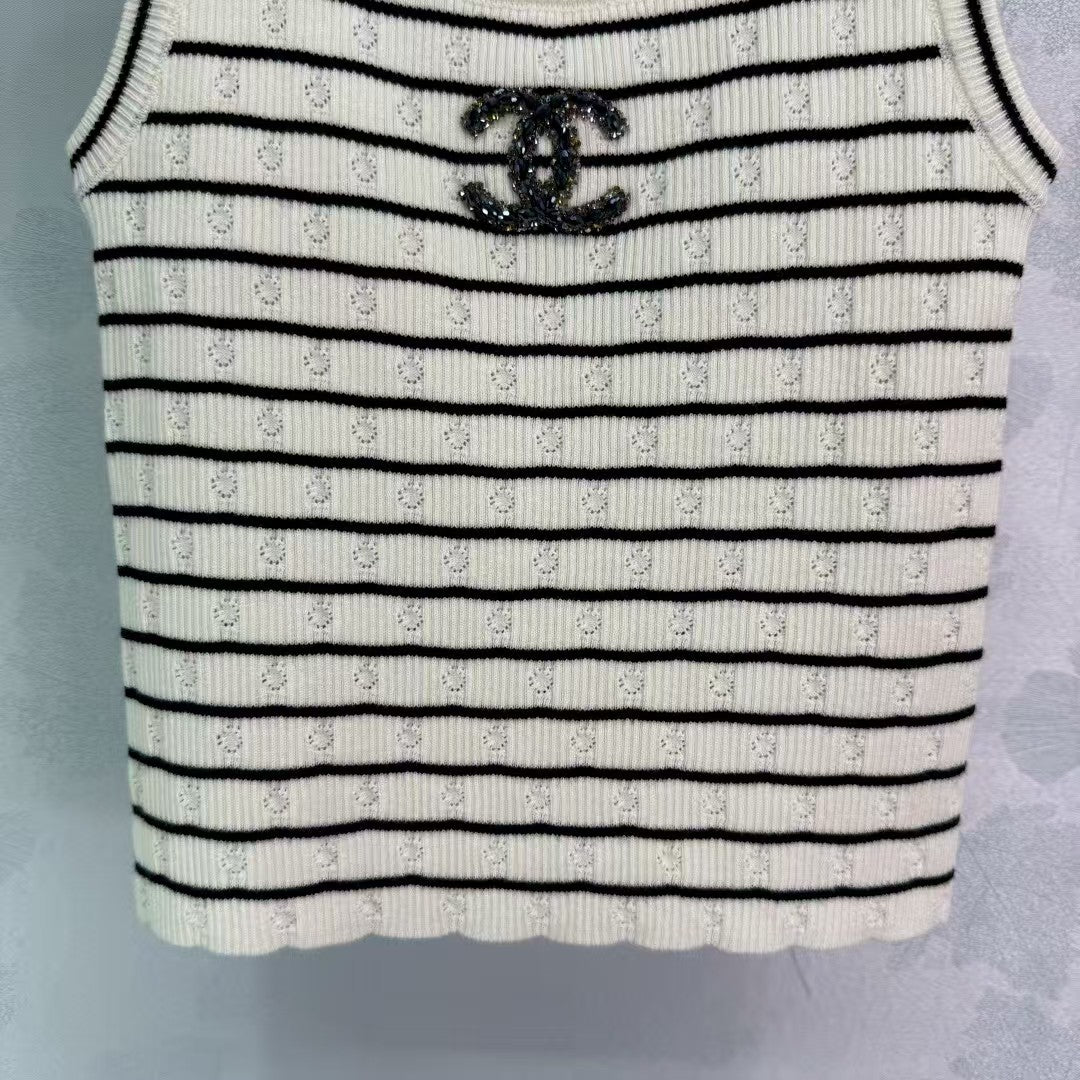 New Striped Crewneck Knitted Vest