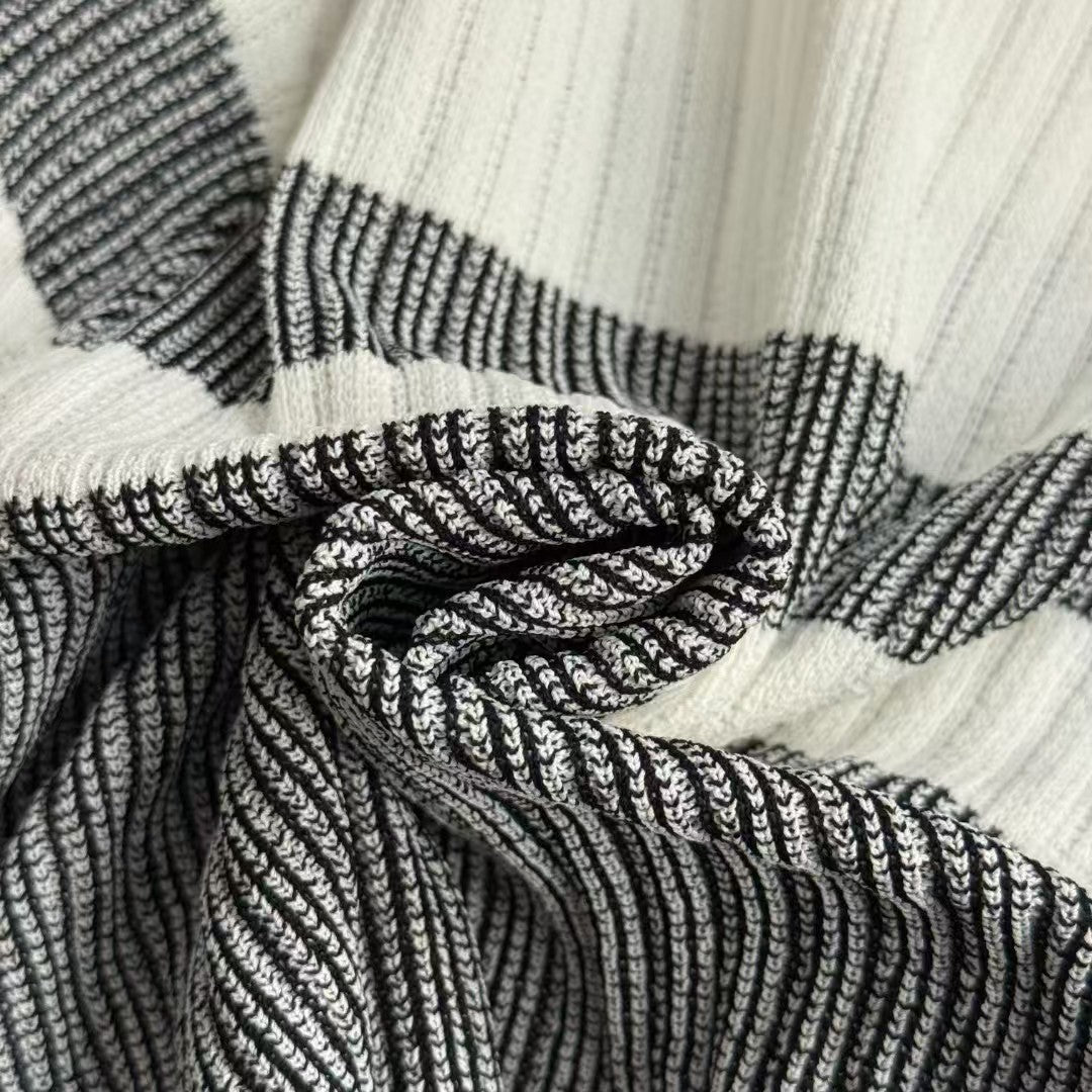 Colorblock Short Sleeve Knit Top