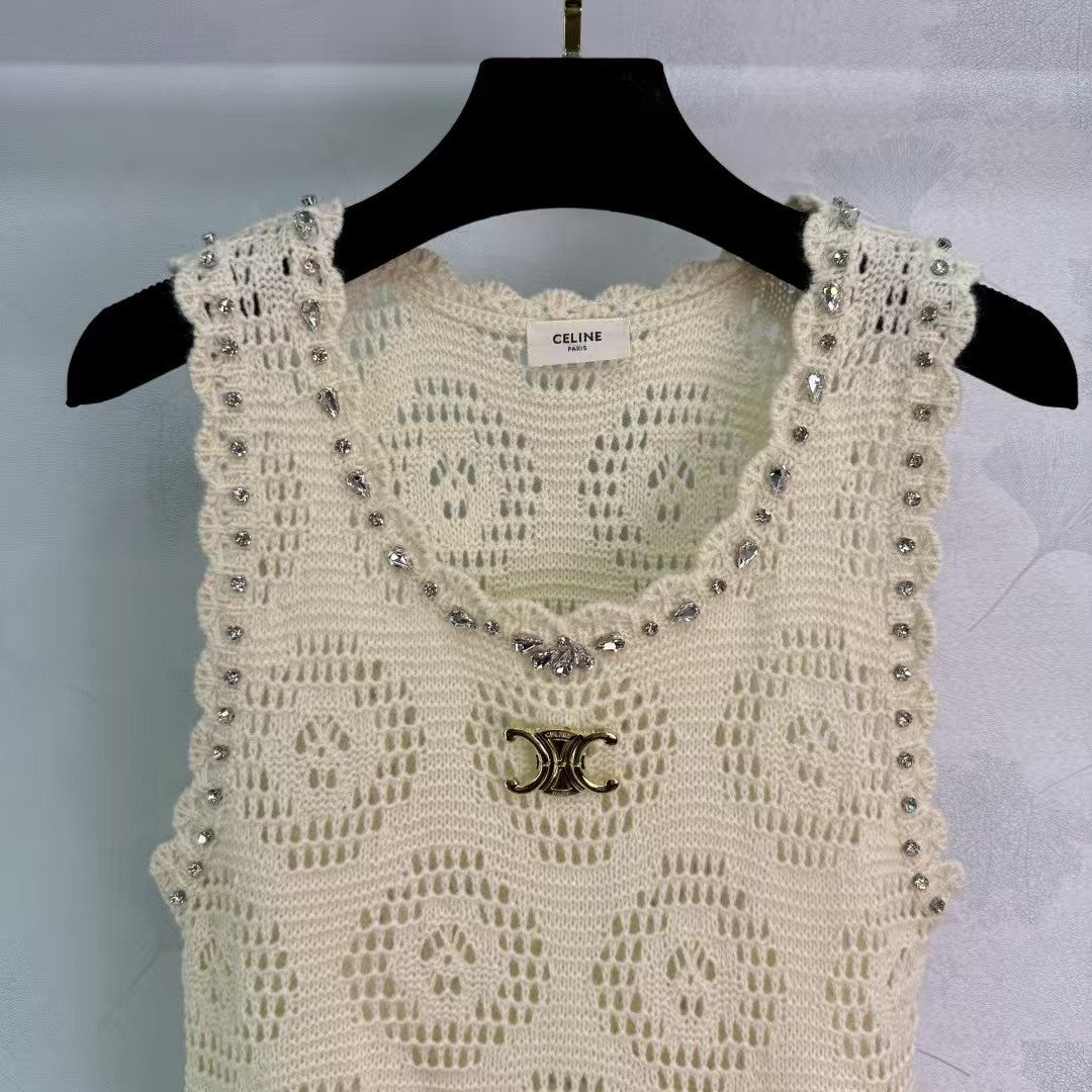 New hollow knitted dress