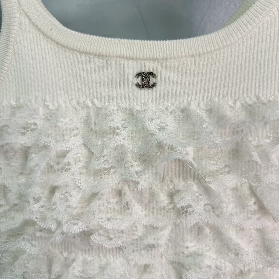 New Lace Stitching Knitted Vest