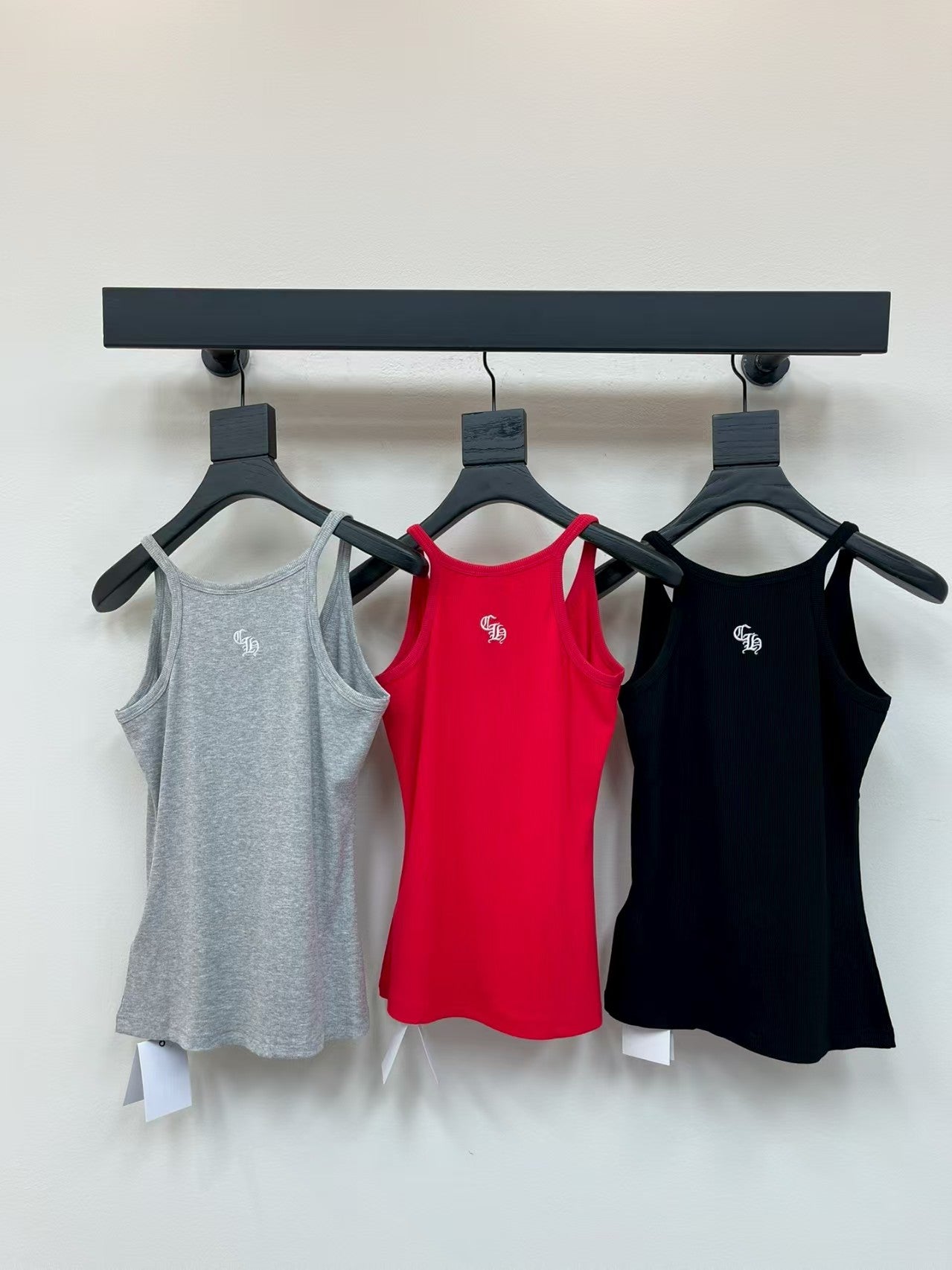 Sanskrit rattan flower cross embroidered suspenders