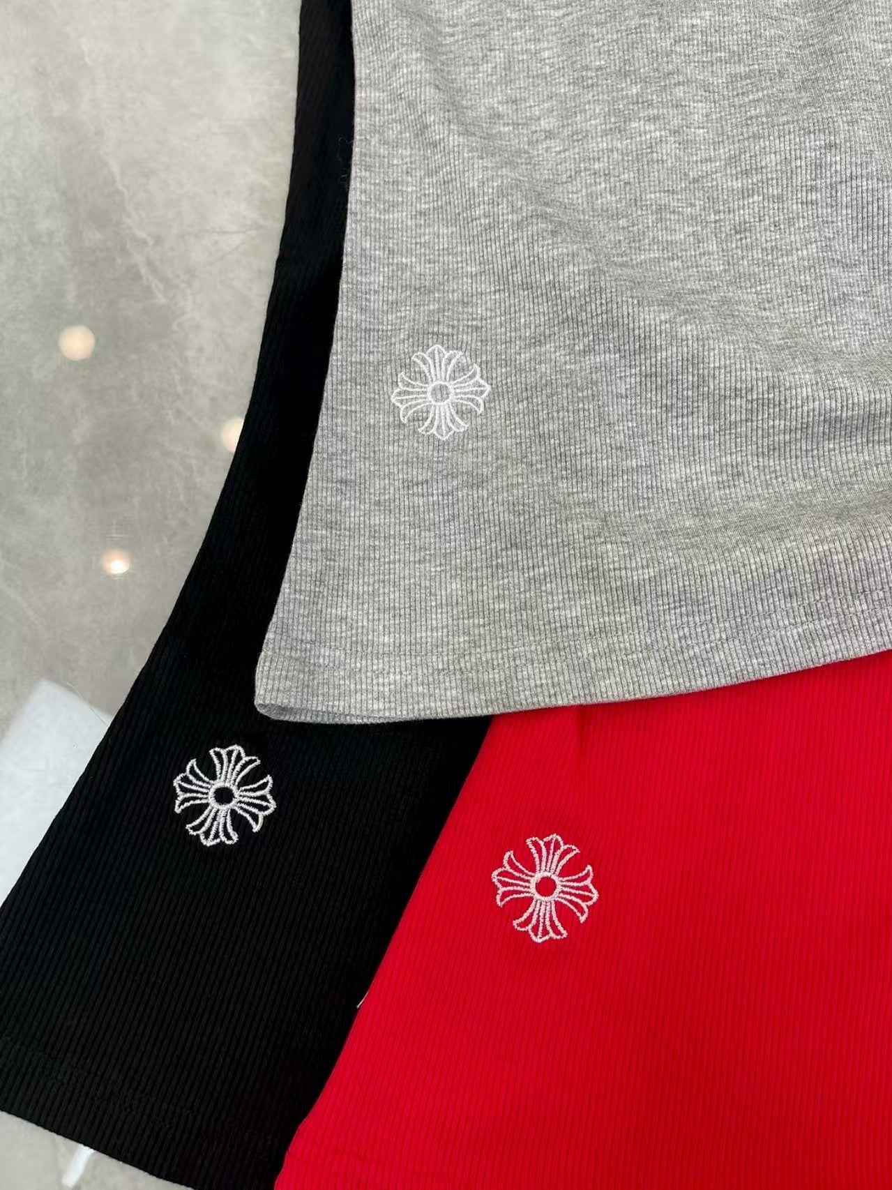 Sanskrit rattan flower cross embroidered suspenders