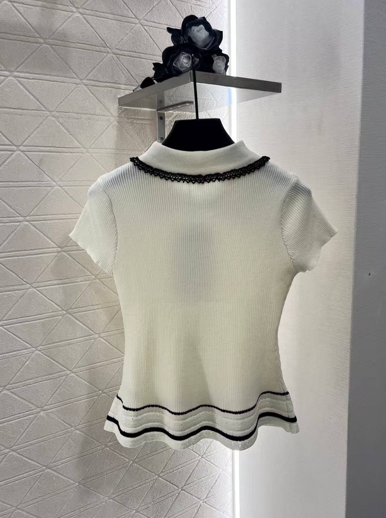 Hollow lace knit short sleeves