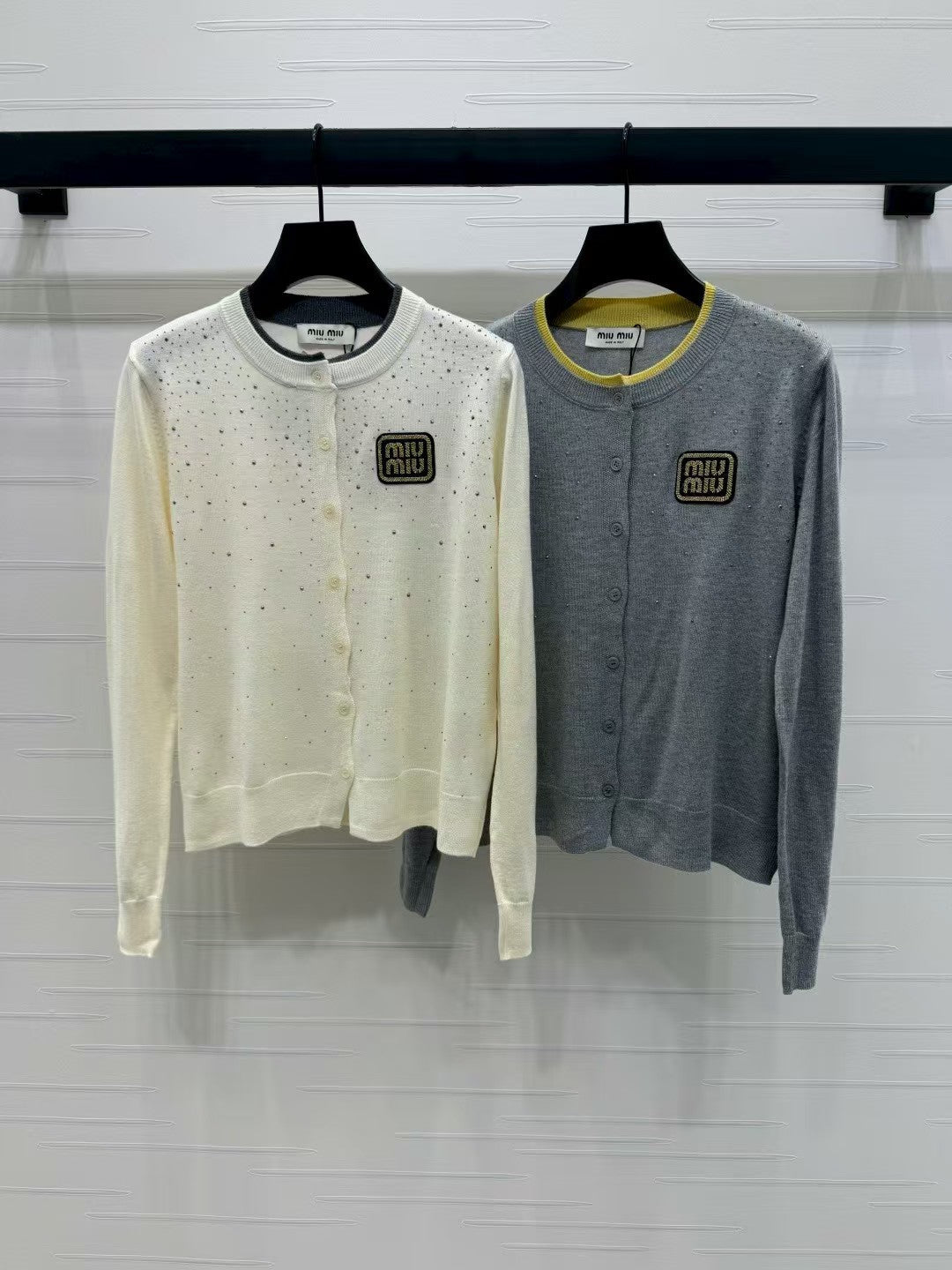 Rhinestone crew neck knitted cardigan