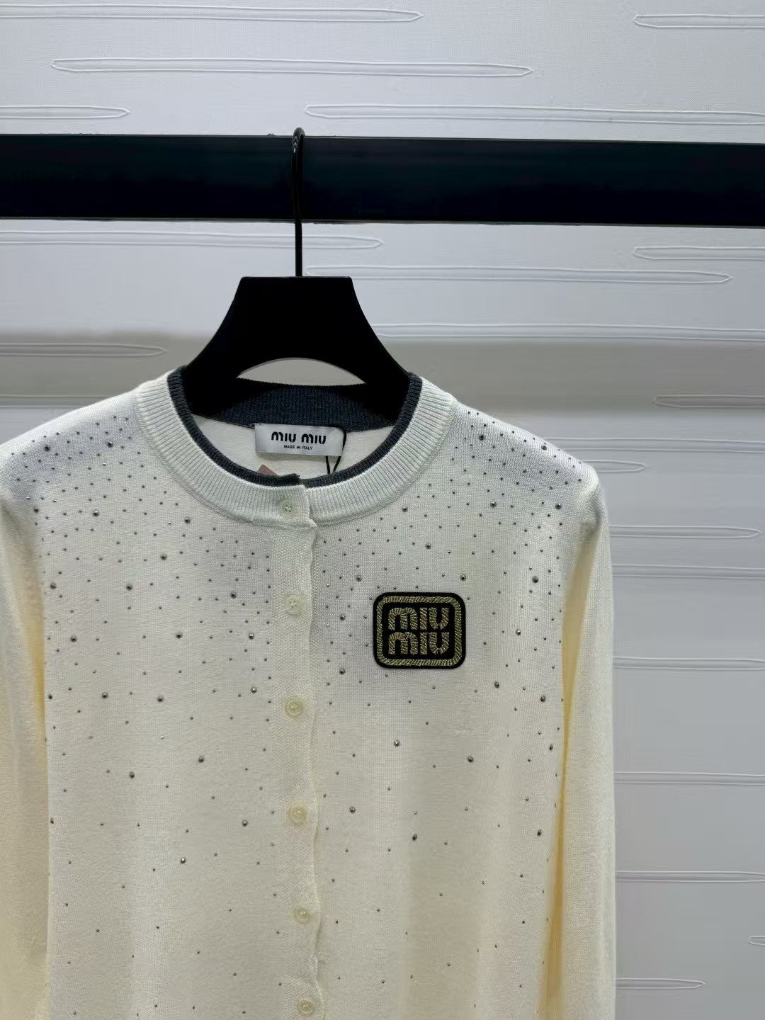 Rhinestone crew neck knitted cardigan