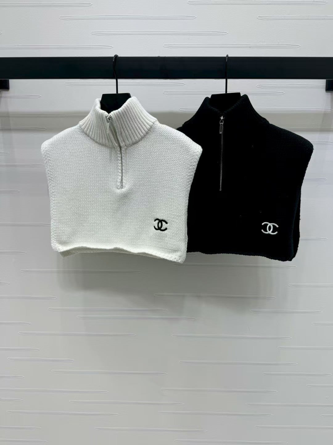 Cropped Oversized Knitted Vest