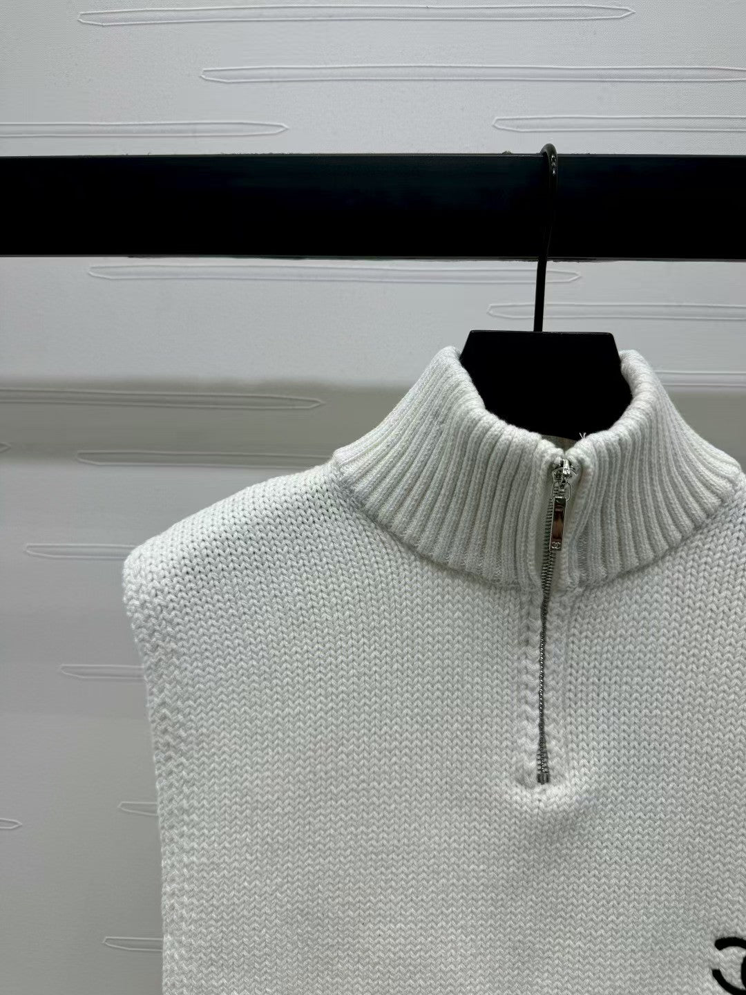 Cropped Oversized Knitted Vest