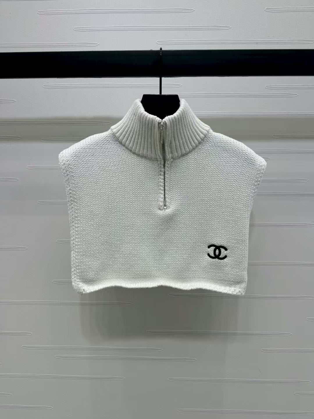 Cropped Oversized Knitted Vest