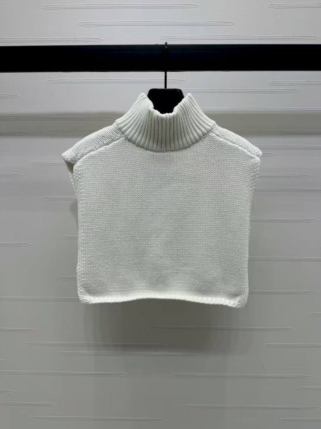 Cropped Oversized Knitted Vest