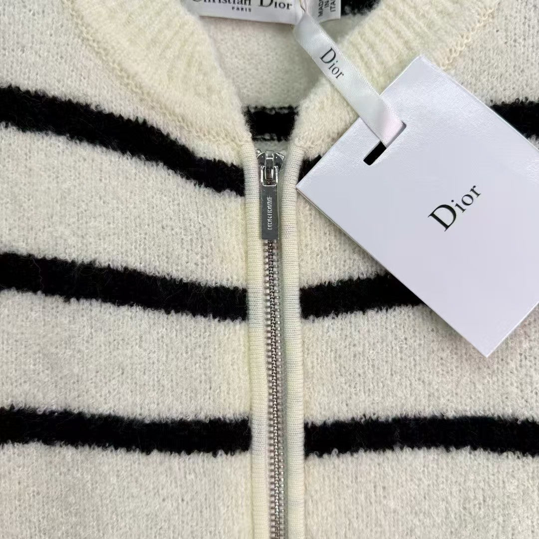 Striped knitted long-sleeved cardigan