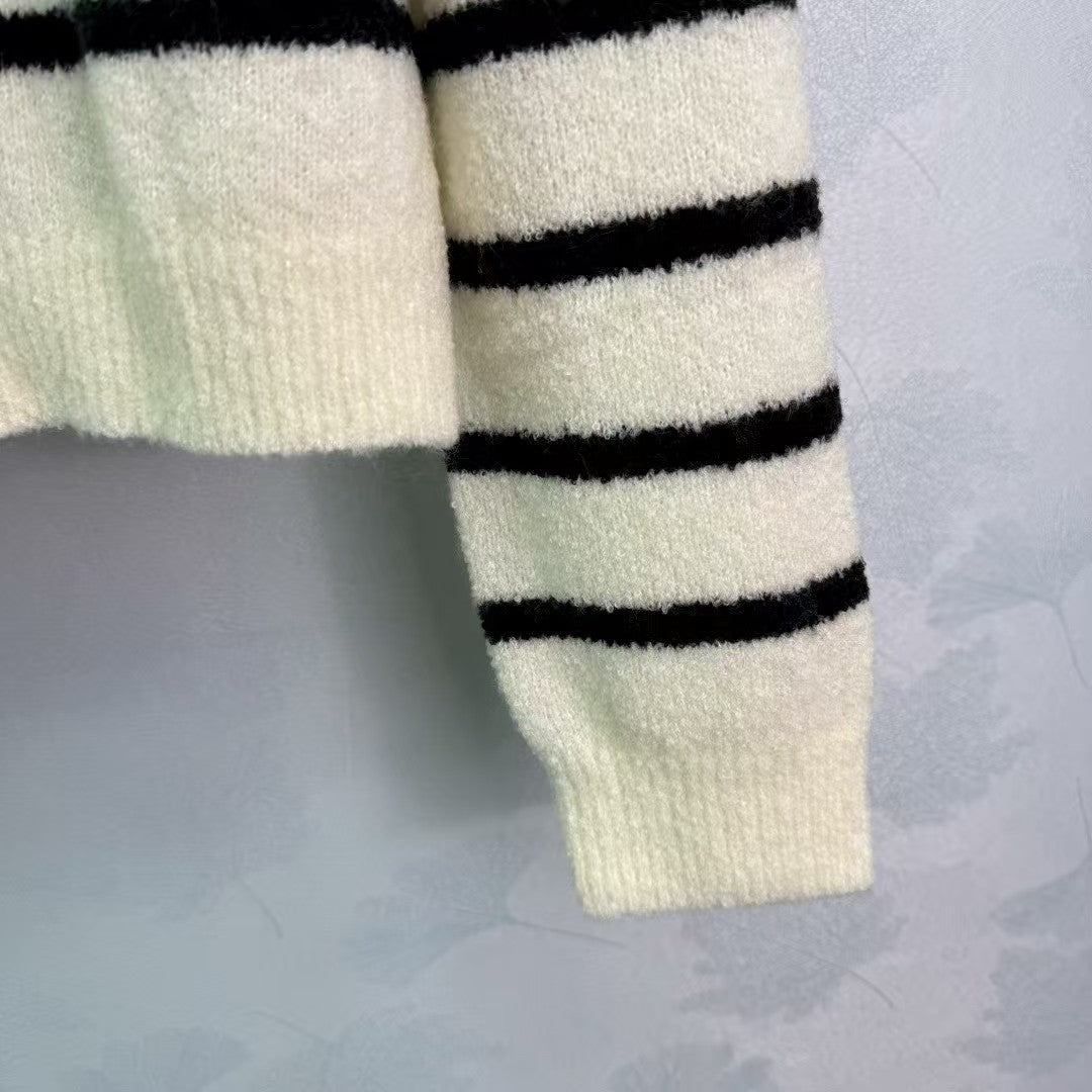 Striped knitted long-sleeved cardigan