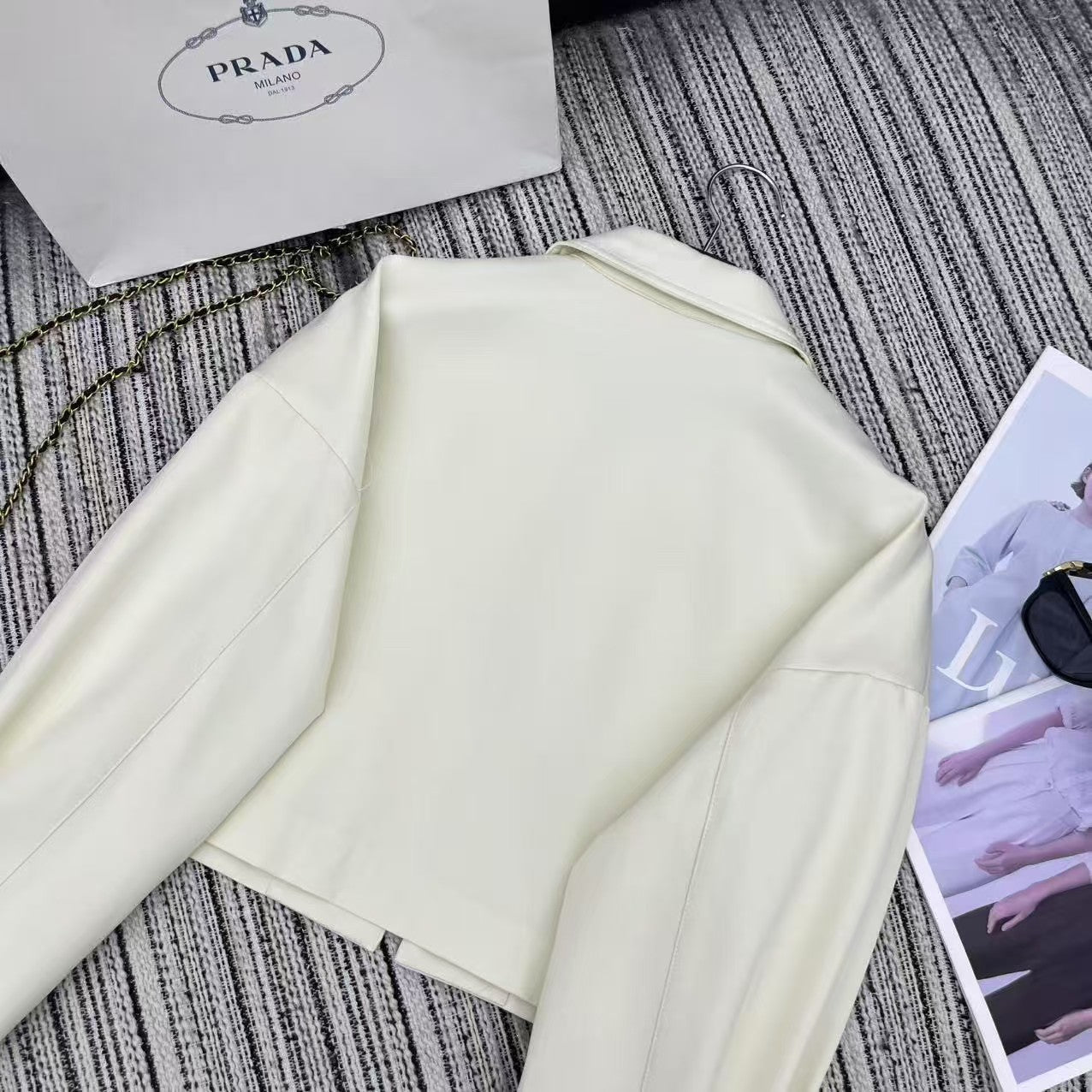 New lapel long-sleeved jacket