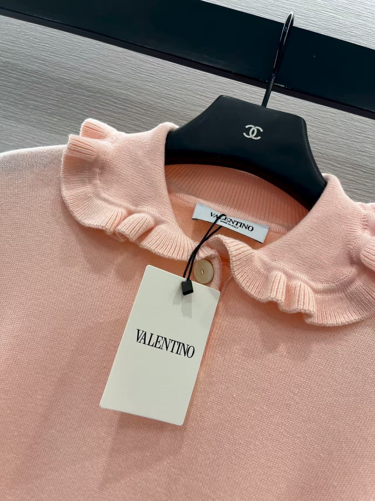 Ruffle-edge lapel knitted long-sleeved top