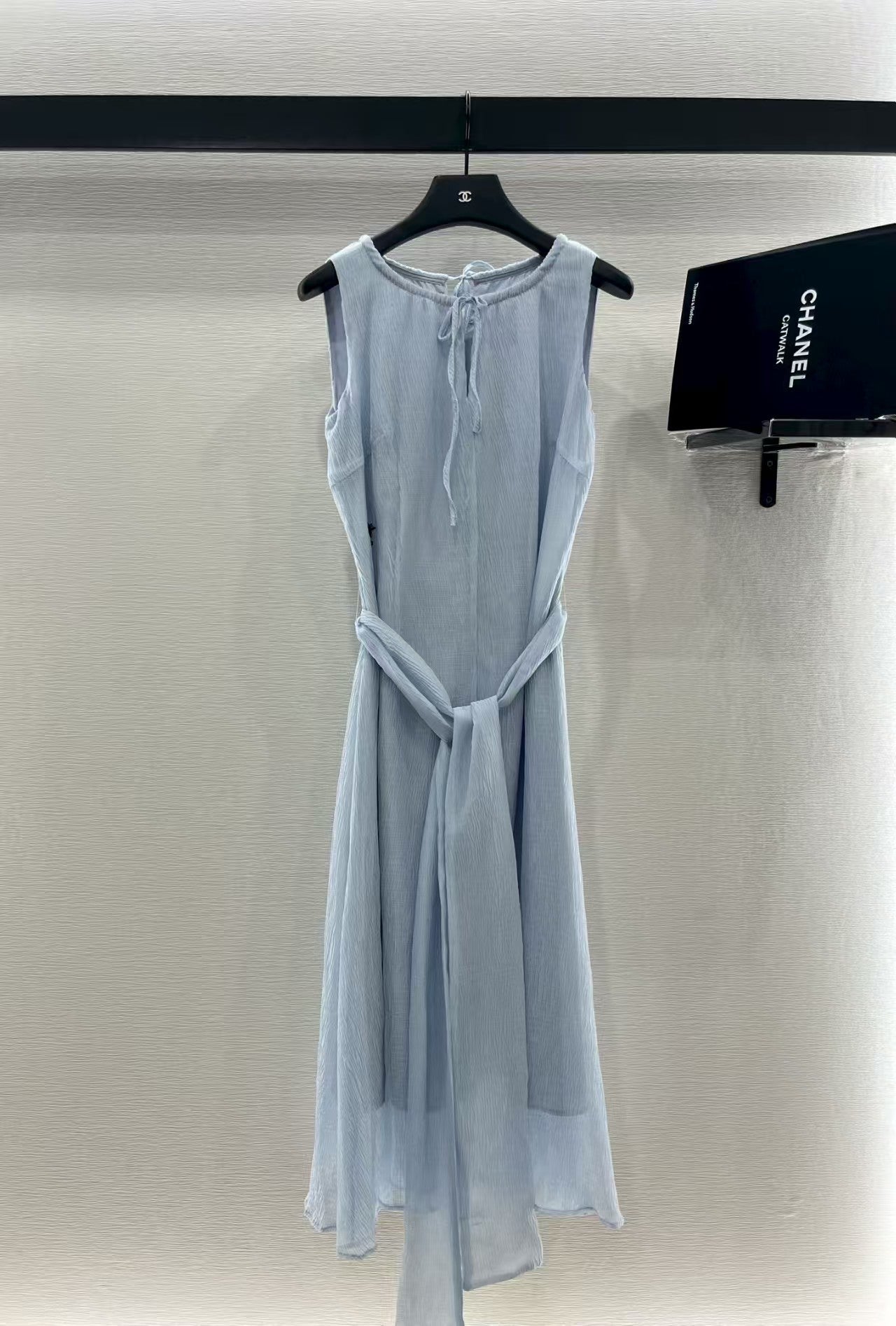 Round neck belt vest dress