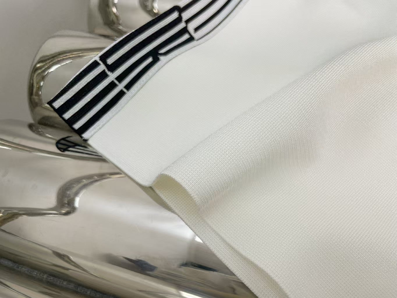 Striped lettering jacquard-knit vest