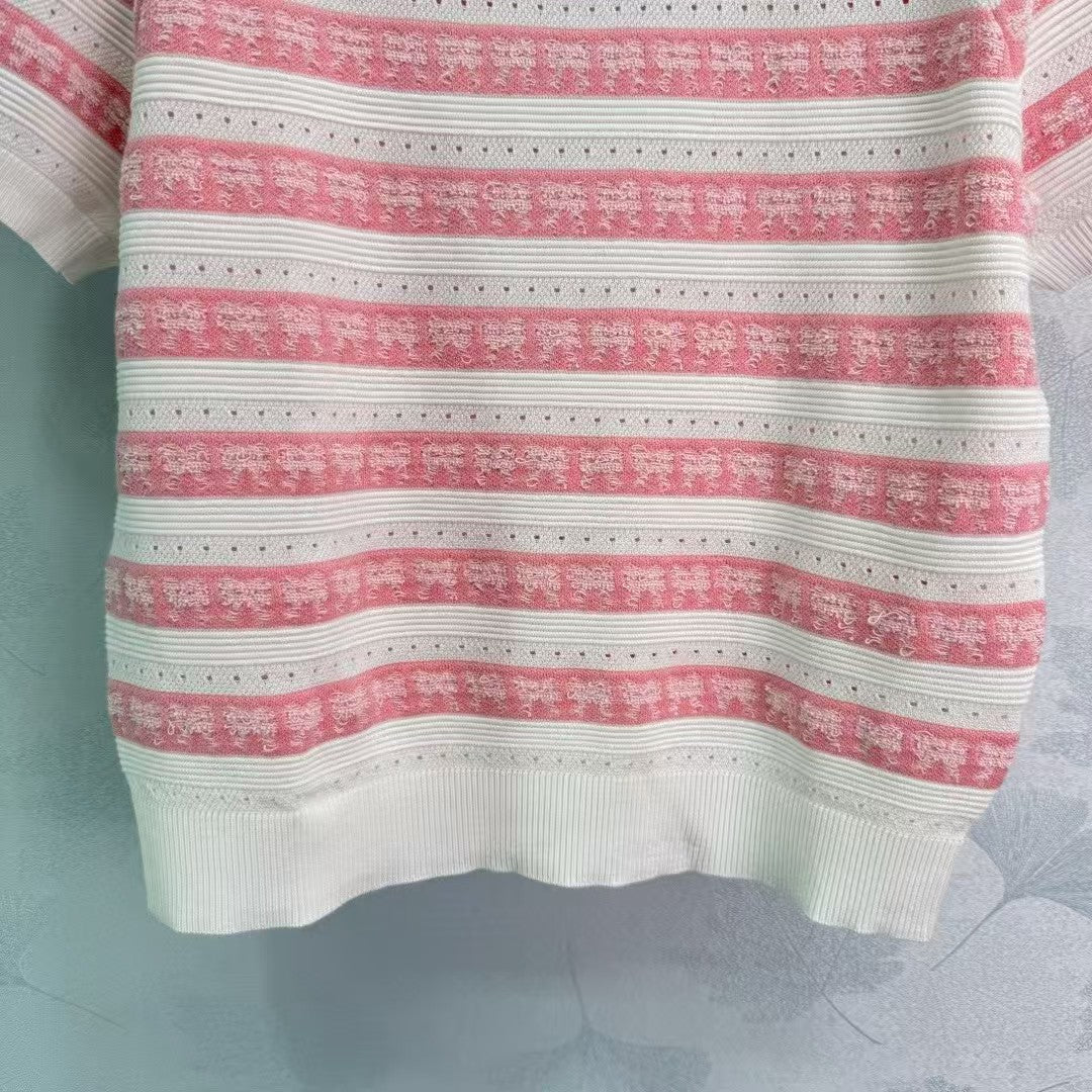 Logo pattern embellishment short sleeves