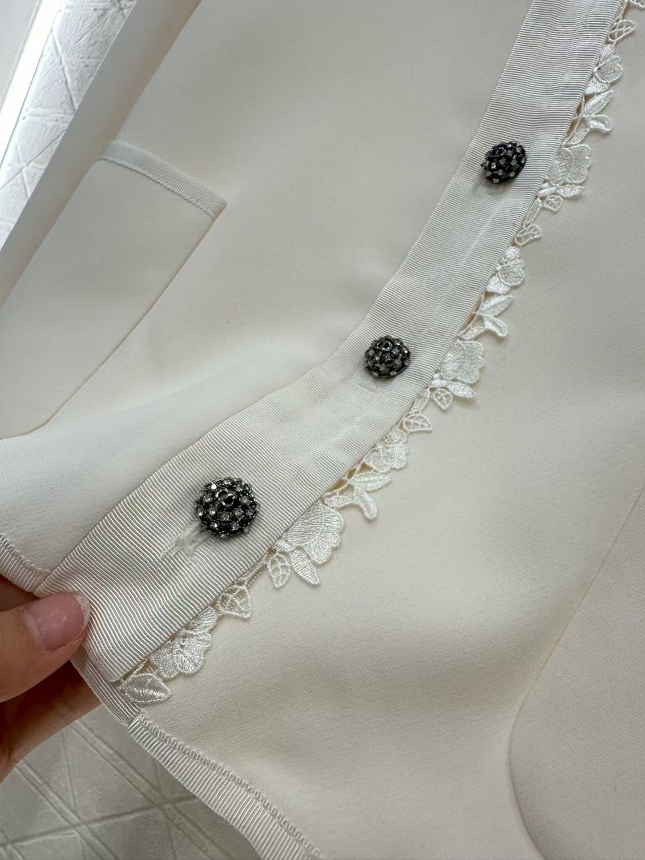 Stand collar water-soluble lace jacket