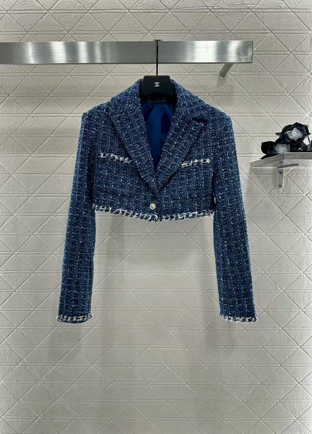 Heavy-duty short dress jacket