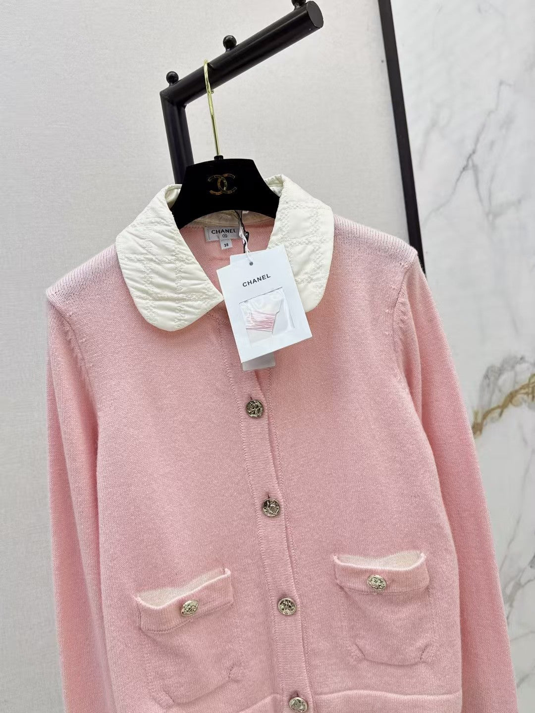 Contrast lapel knitted cardigan