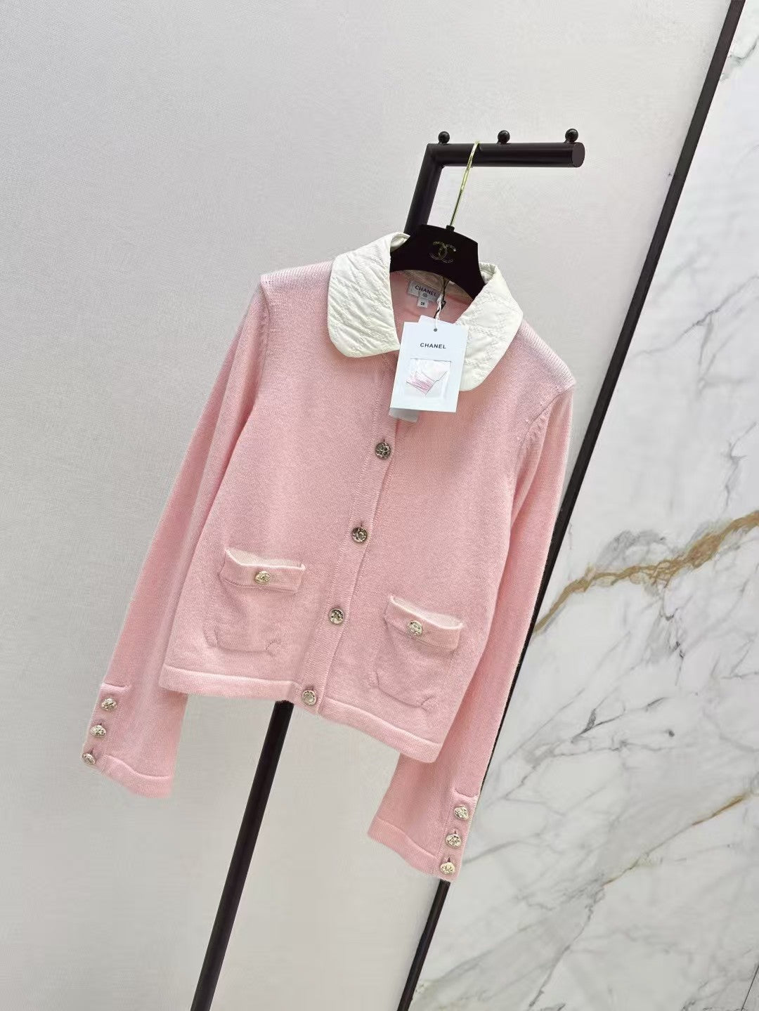 Contrast lapel knitted cardigan