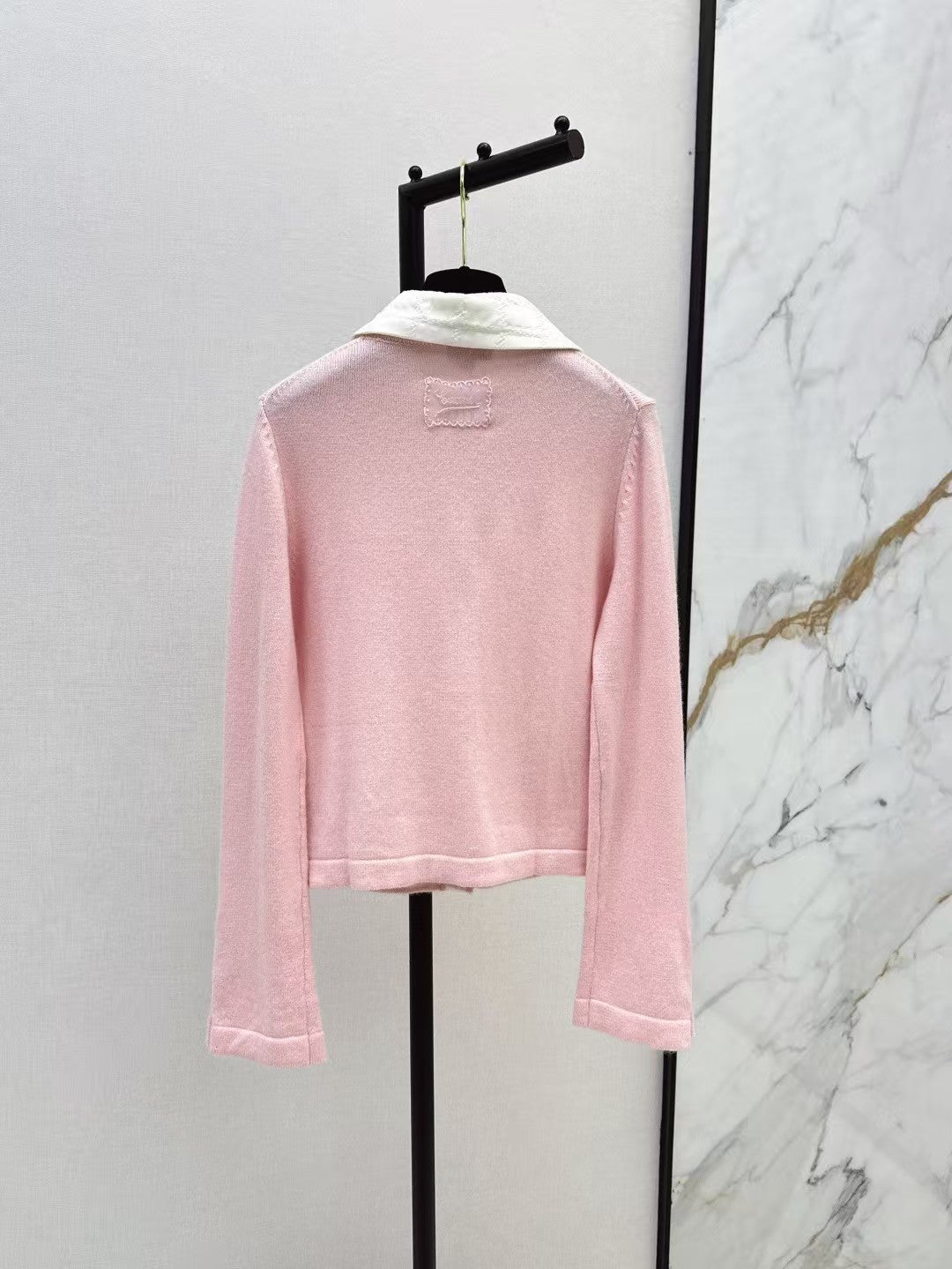 Contrast lapel knitted cardigan