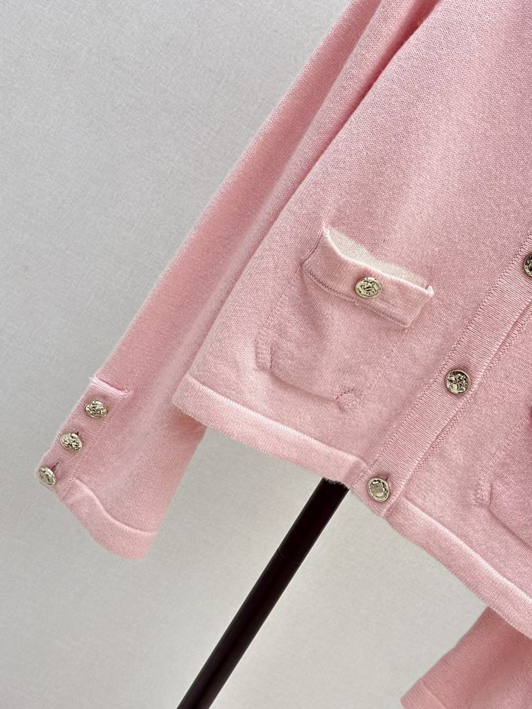 Contrast lapel knitted cardigan